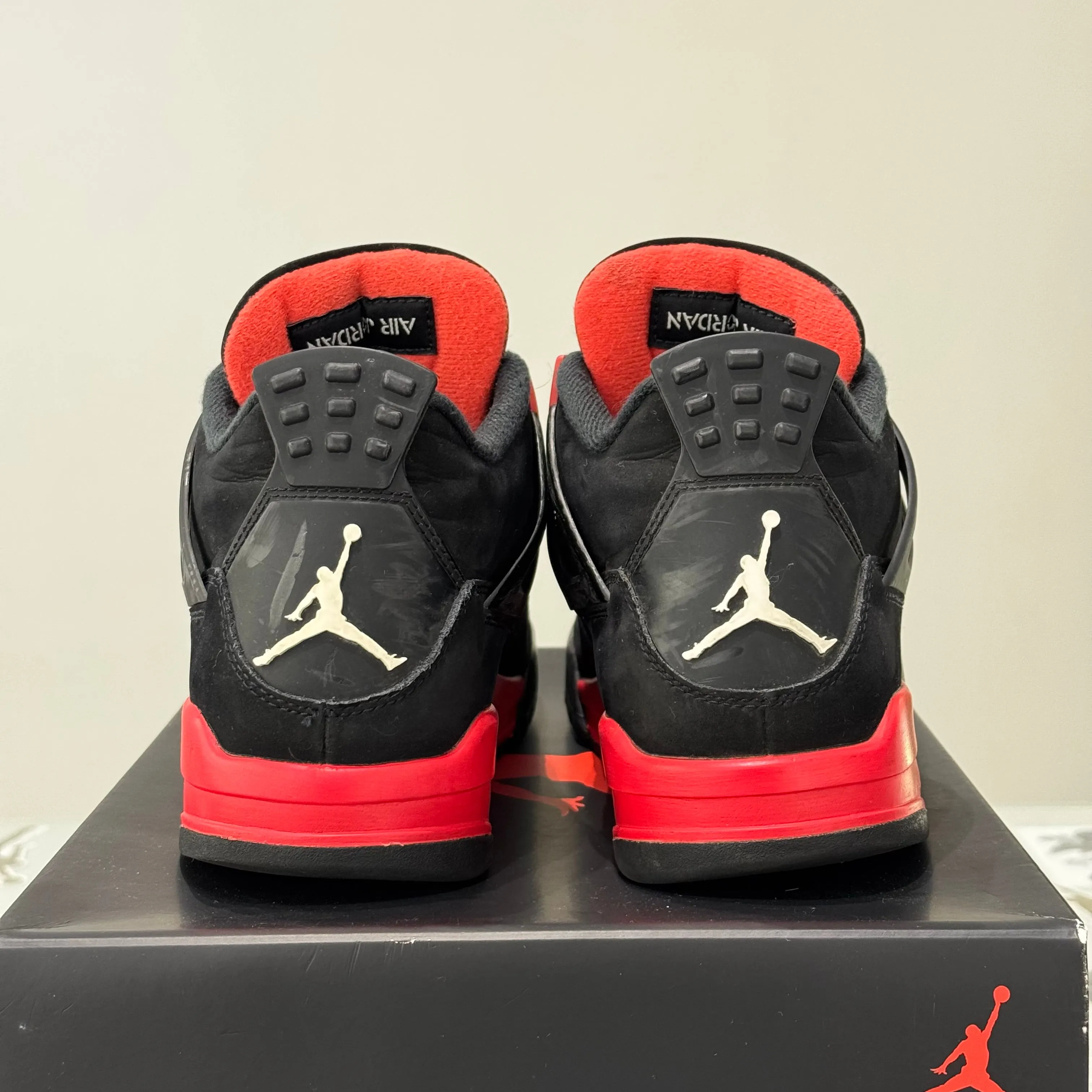 Air Jordan 4 Retro Red Thunder (41) - Usado