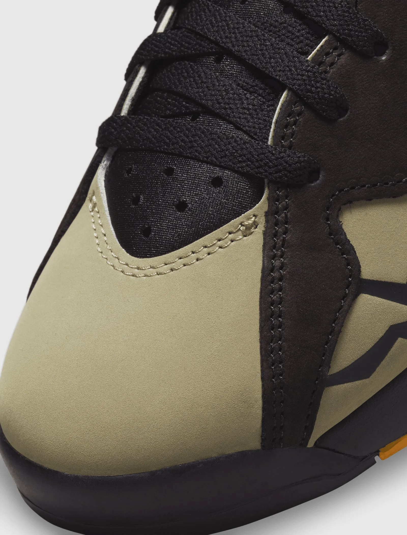 AIR JORDAN 7 RETRO SE "BLACK OLIVE"