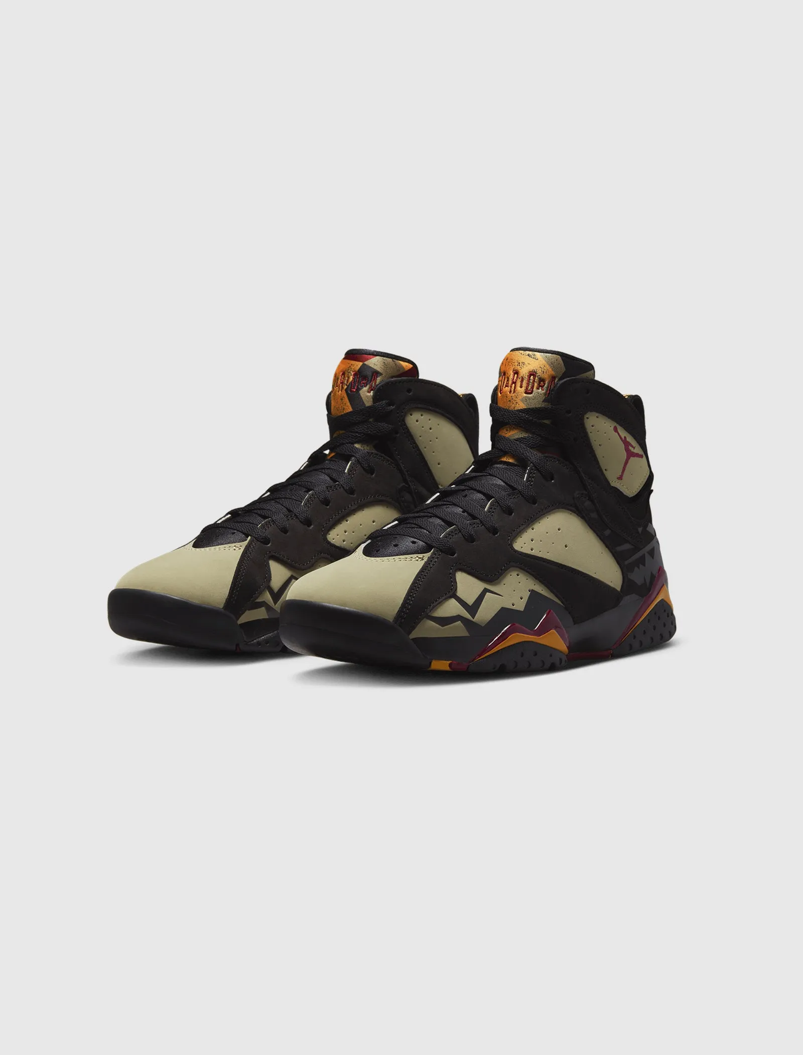 AIR JORDAN 7 RETRO SE "BLACK OLIVE"