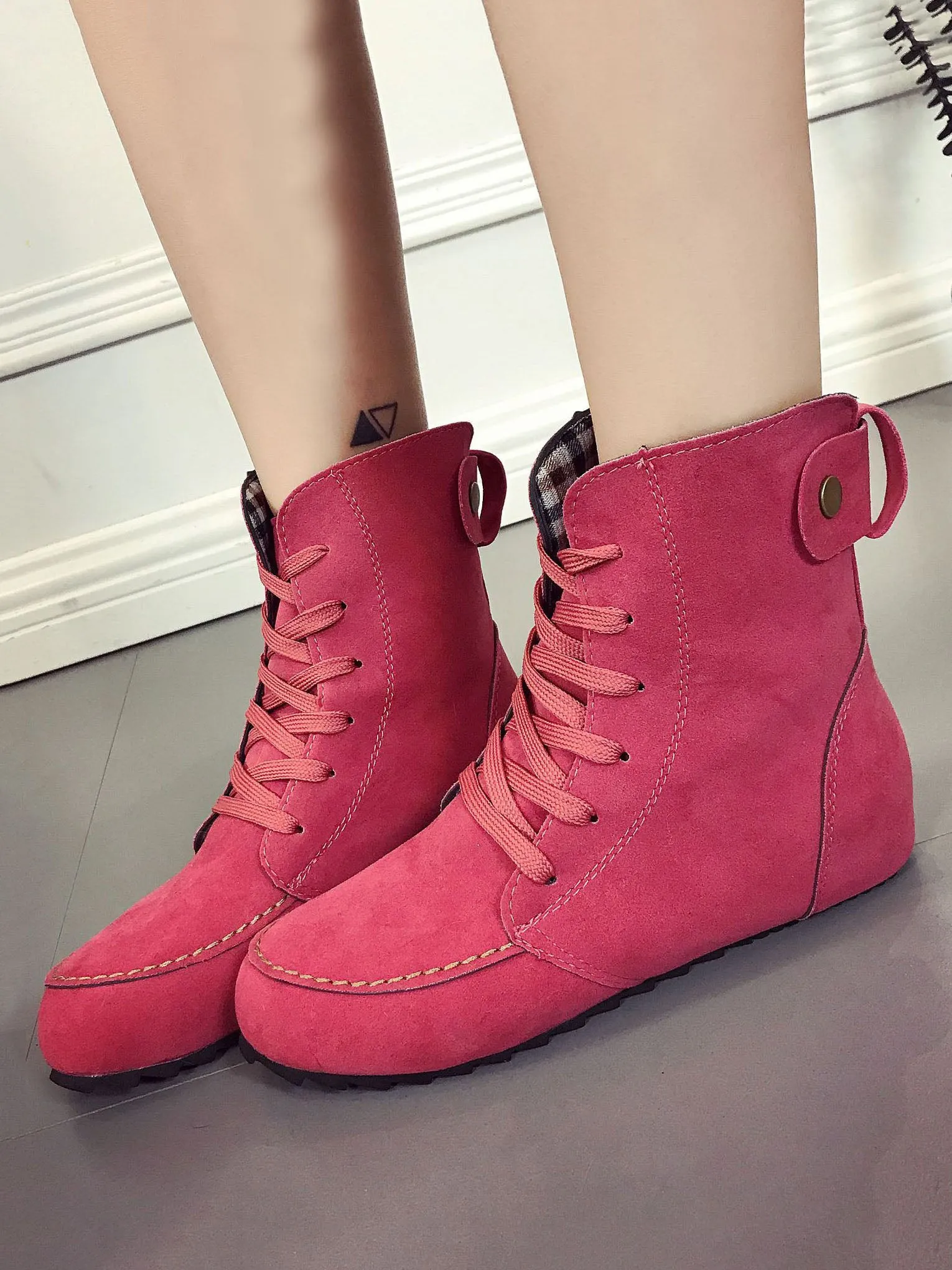 Autumn and Winter Flat Boots with Round Heads and Large Size Women's Boots