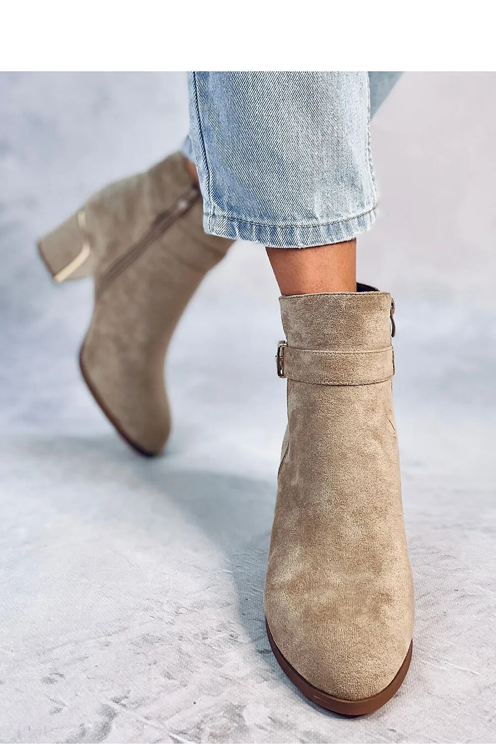 Heel boots