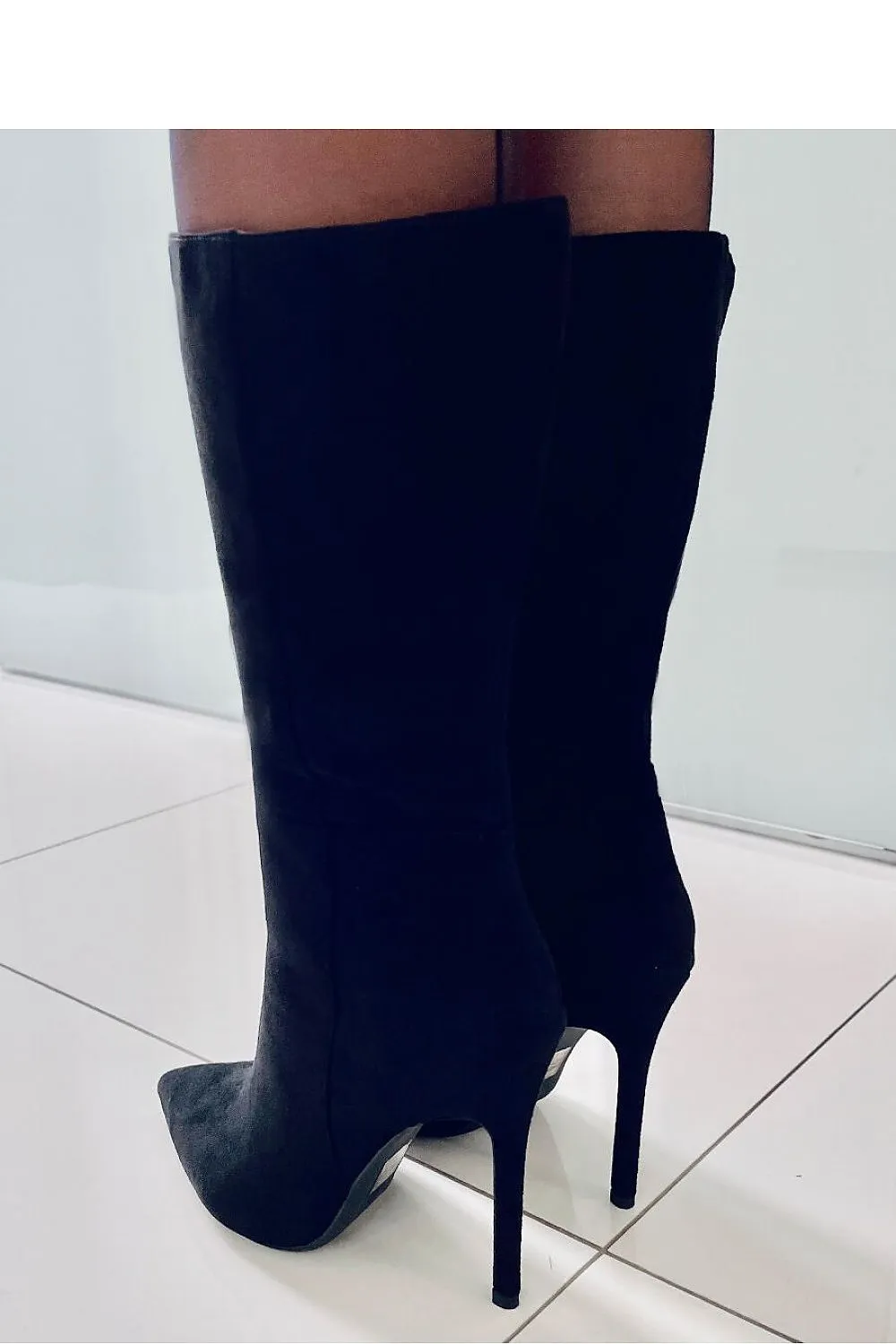 Heel boots