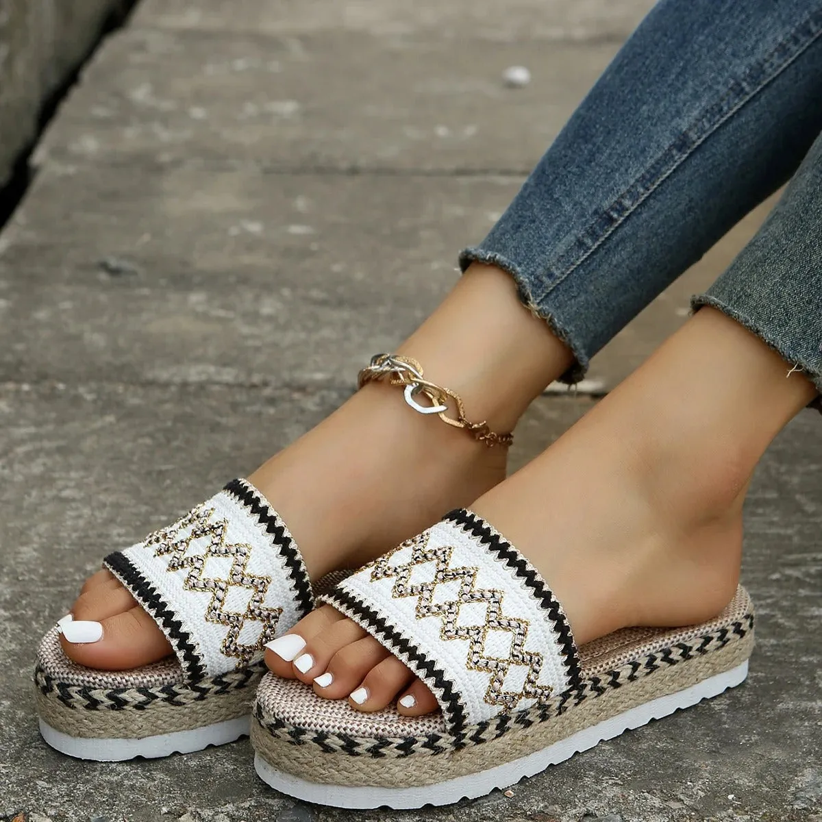 Pranhita® | Chic And Comfortable Sandals