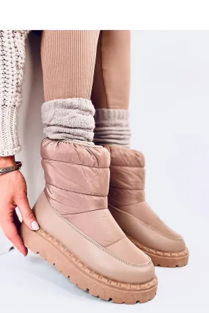 Snow boots