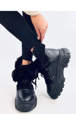 Snow boots