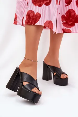 Women's sandals made of eco leather