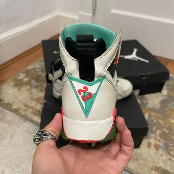 Youth Size 7.5 (Euro Sz 40.5) Jordan 7 Retro GS Sneakers Verde/White/Red-Black